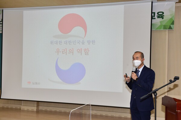 김제시가 전북 ESG 거버넌스 부문에서 3위를 차지했다. 사진은 김제시장의 모습. /김제시 제공