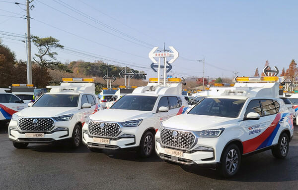 쌍용 ‘올 뉴 렉스턴’이 한국도로공사 안전 순찰차량으로 공급된다. 사진=쌍용자동차