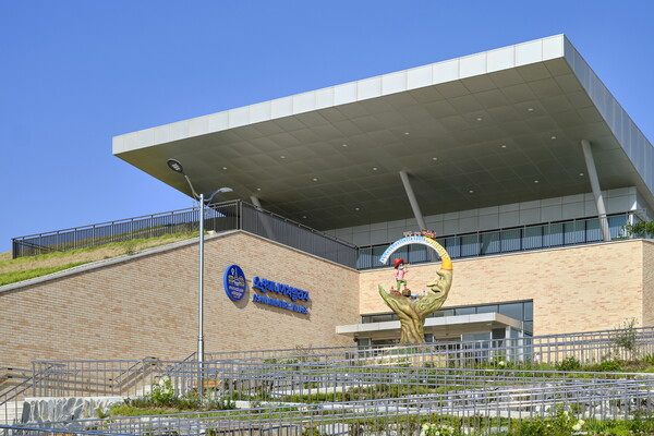 경기남부권의 강소도시인 오산시가 ‘교육도시’를 넘어 ‘관광도시’로 주목받고 있다. 오산미니어쳐빌리지 전경./오산시 제공