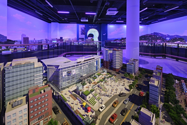 미니어처 전시 관람 이후에는 오산시 캐릭터와 미니어처 세계관을 결합한 3D 애니메이션을 를 체험할 수 있다./오산시 제공