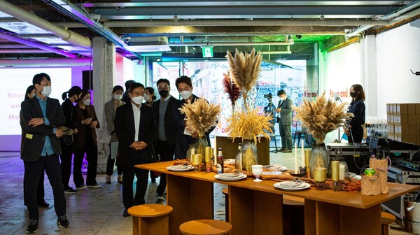 신세계엘엔비와 서울문화재단이ㅍ협력한 공예분야 예술지원 특화사업 결과전시 모습. / 서울시 제공