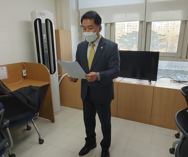 음 의원은 마지막으로 "서안양 친환경 박달스마트밸리 사업은 2조 5000억 원의 대규모 사업으로 안양도시공사 직원 10여 명이 진행하기는 어렵다"고 강조했다./김두일 기자