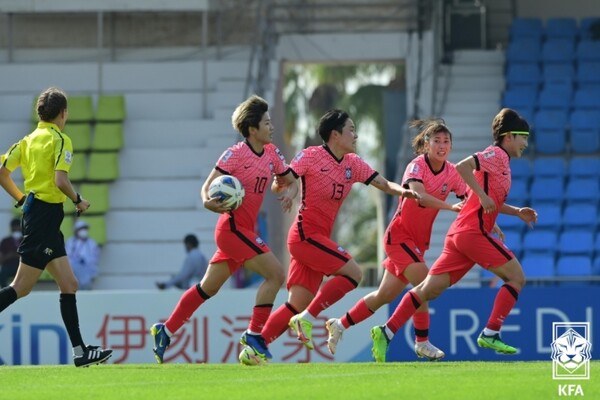 한국은 후반전 막판 극적인 동점골로 일본과 1-1로 비겼다. /KFA 제공