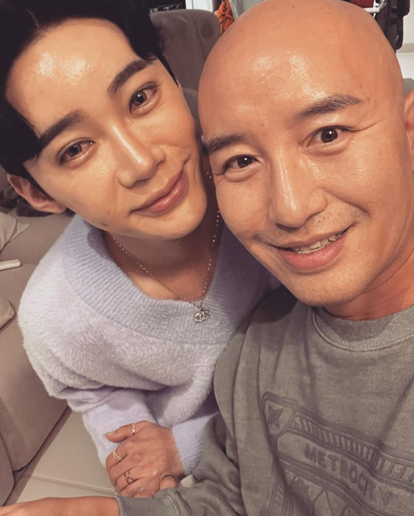 방송인 홍석천과 배구선수 고(故)김인혁 / 홍석천 인스타그램