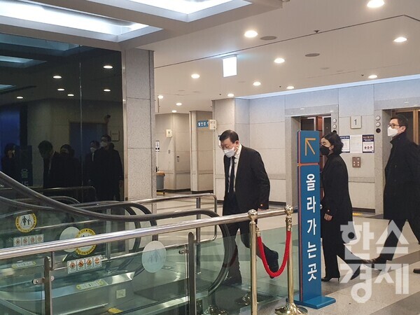 고 구자홍 회장 빈소를 찾은 허태수 GS그룹 회장 / 사진=김재훈 기자