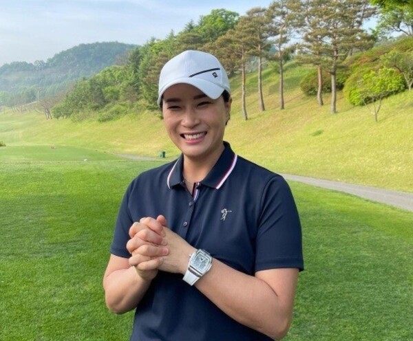 박세리가 환하게 웃고 있다. /박세리 인스타그램