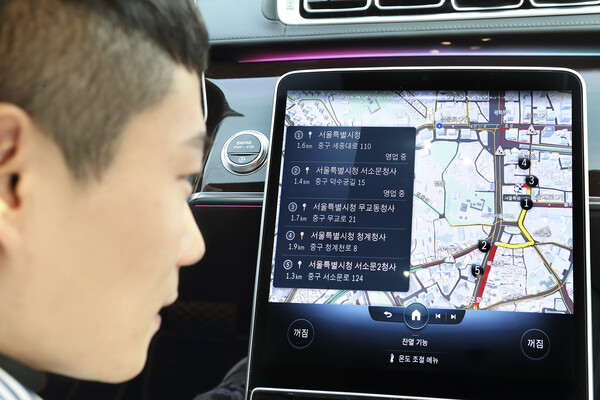 KT-벤츠, AI 음성인식 커넥티드카 / 사진=KT