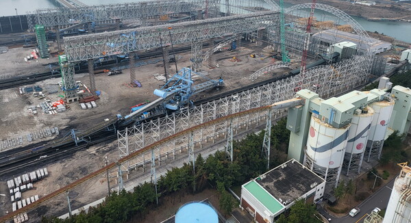 남부발전 하동빛드림본부 저탄장 옥내화 건설현장 전경./한국남부발전