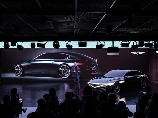 13일(현지시간) 미국 뉴욕 제네시스하우스에서 제네시스 X 스피디움 쿠페 콘셉트가 발표되고 있다. /사진=현대자동차그룹