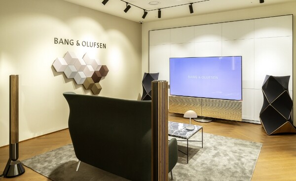 뱅앤올룹슨 압구정 플래그십 스토어 모습. /사진=뱅앤올룹슨
