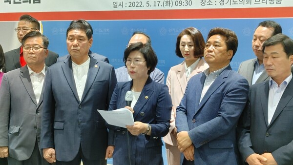 경기도의회 국민의힘 김규창, 이애형, 백현종 現도의원·도의원 후보들이 발언하고 있다./ 김두일 기자