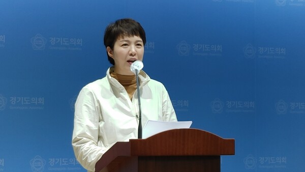 전국 주요 직능단체 회장 및 경기 지회·지부장이 18일 김은혜 후보 지지를 선언했다./김두일 기자