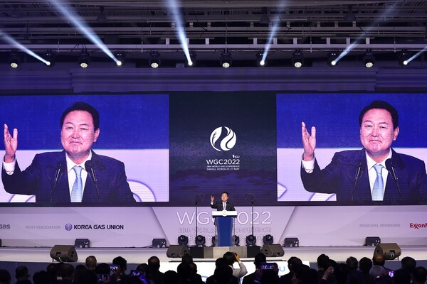 윤석열 대통령이 24일 대구 엑스코(EXCO)에서 열린 2022 세계가스총회 개회식에 참석해 축사를 하고 있다. / 제20대 대통령실 제공