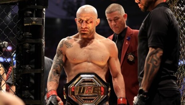 UFC 페더급 챔피언 알렉산더 볼카노프스키가 4차 타이틀 방어에 성공했다. /연합뉴스
