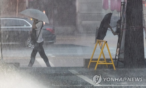 비가 쏟아지는 모습. / 연합뉴스