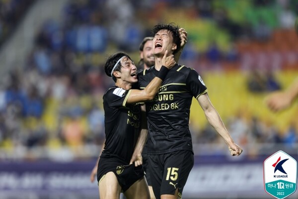 수원은 성남FC를 상대로 4-1 승리를 거두며 귀중한 승점 3을 추가했다. /한국프로축구연맹 제공