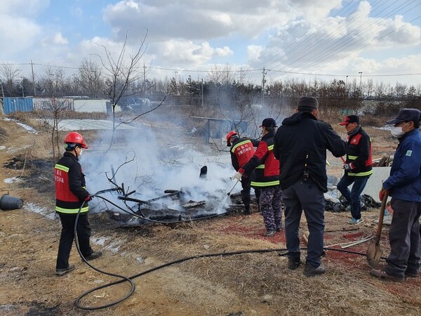 시흥시는 산불예방을 위해 가을철 산불조심기간을 운영한다./ 시흥시 제공