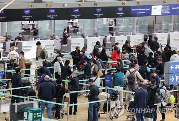 9월 한국을 방문한 외국인 관광객 수가 33만7638명을 기록했다. / 연합뉴스