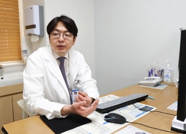 경희대병원 백명재 교수가 공황장애에 대해 설명하고 있다./제공=경희의료원