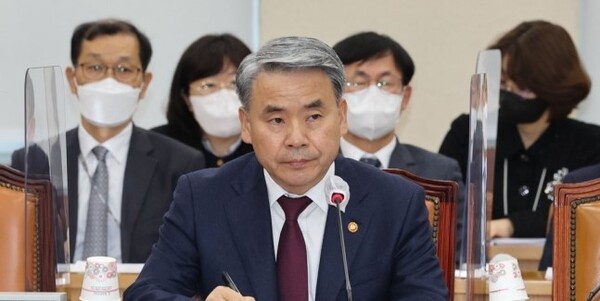 국회에서 답변하는 이종섭 국방부 장관의 모습. /연합뉴스