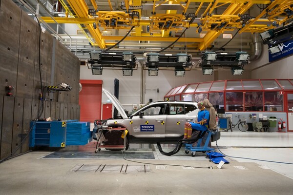 볼보 '세이프티 센터 충돌 연구소'. / 볼보자동차