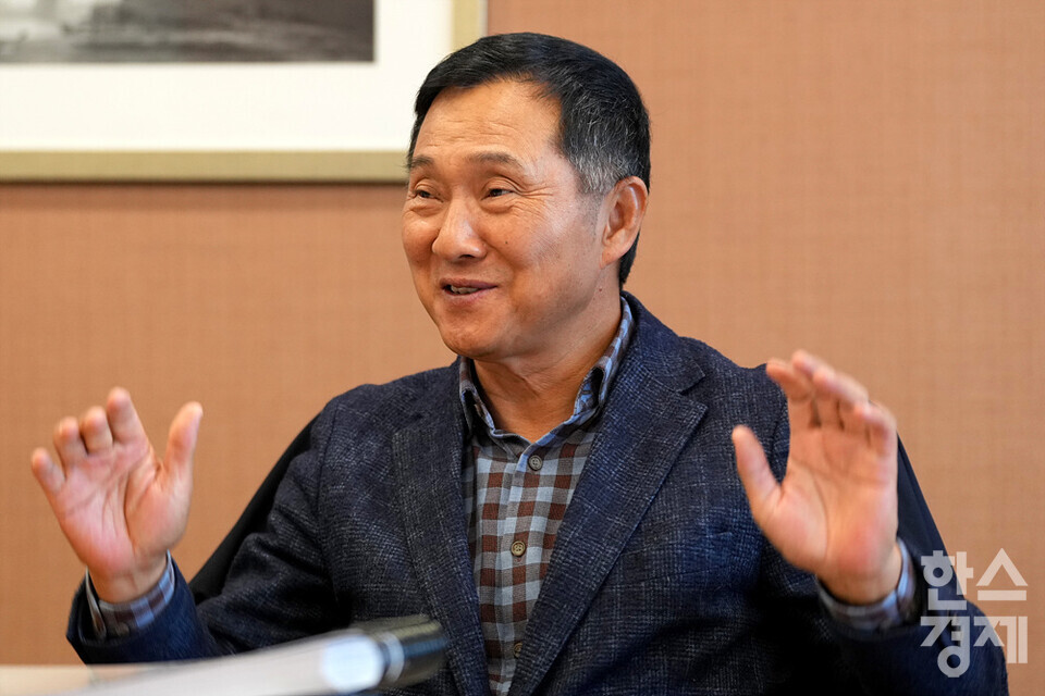 김연명 중앙대학교 사회복지학부 교수가 9일 오후 서울 종로구 서머셋팰리스서울 호텔에서 열린 \'국내 시총 200대기업 ESG 평가 자문회의\'에서 발언을 하고 있다. /김근현 기자 khkim@sporbiz.co.kr 2023.02.09.