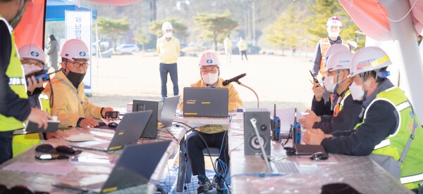 한국남부발전이 지난해 11월 영월빛드림본부에서 이승우 사장이 진두지휘한 가운데 유관기관 협력 재난상황에 대한 대처능력 강화를 위한 재난대응 안전한국훈련을 실시했다. / 남부발전 제공 