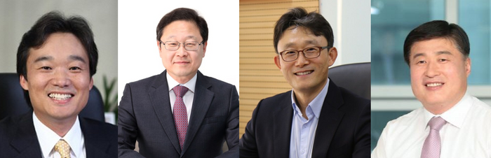 (왼쪽부터)윤경림 KT 그룹 트랜스포메이션 부문장(사장), 신수정 KT 엔터프라이즈 부문장(부사장), 박윤영 전 KT 기업부문장(사장), 임헌문 전 KT 매스 총괄(사장). /사진=KT