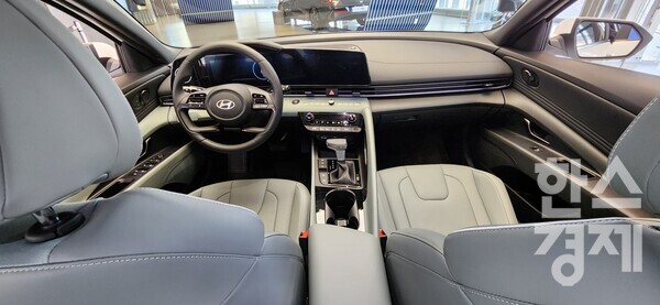 '더 뉴 아반떼'./성은숙 기자