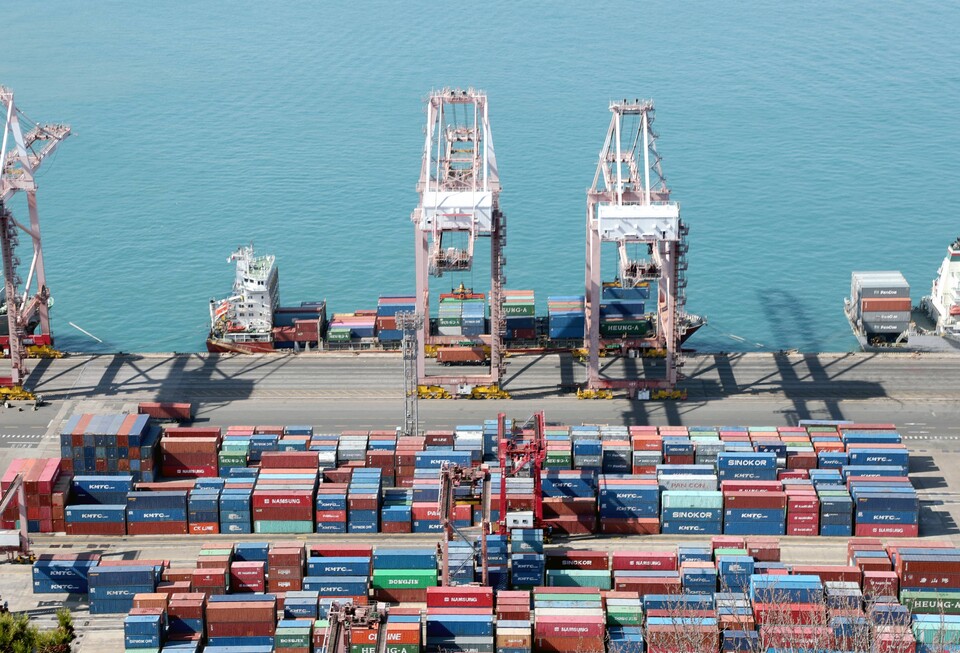 한일 수출관리 정책대화가 개최됐다. 일본 측은 수출규제 조치 해소를, 한국 측은 WTO 제소 취하를 하기로 했다. / 연합뉴스 