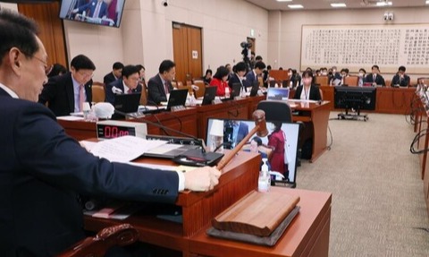  지난 27일 오후 열린 국회 법제사법위원회 전체회의 모습. /연합뉴스