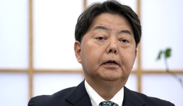 일본의 입장 발표하는 하야시 요시마사 일본 외무상의 모습. /연합뉴스