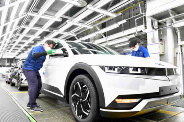 현대자동차 울산공장 ‘아이오닉 5’ 생산라인 모습. / 현대차 제공