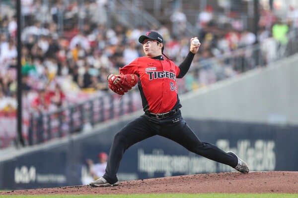 KIA 타이거즈 투수 양현종은 통산 160승 고지에 올랐다. /연합뉴스