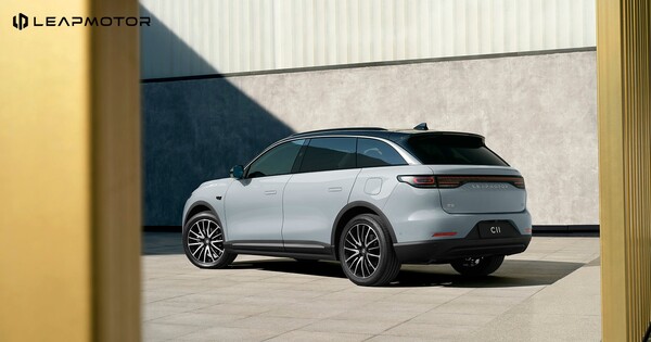 한국타이어는 중국 전기차 스타트업 '립모터(링파오)'의 전기 SUV 'C11' 차량에 전기차용 초고성능 타이어 '벤투스 S1 에보3 ev'를 신차용 타이어(OET)로 공급한다./한국타이어앤테크놀로지 제공