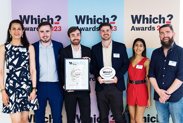 LG전자가 영국 소비자로부터 올해의 '홈 엔터테인먼트 브랜드'로 선정됐다. /LG전자