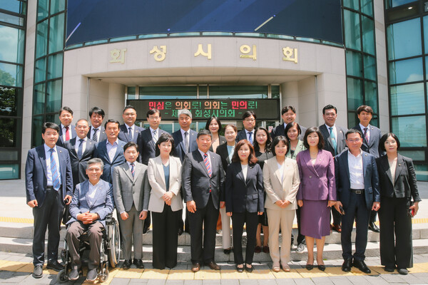 제9대 화성시의회는 지난 22년 7월, 32년 화성시의회 역사상 최초의 여성 의장 탄생시키며 개원했다./ 화성시의회 제공