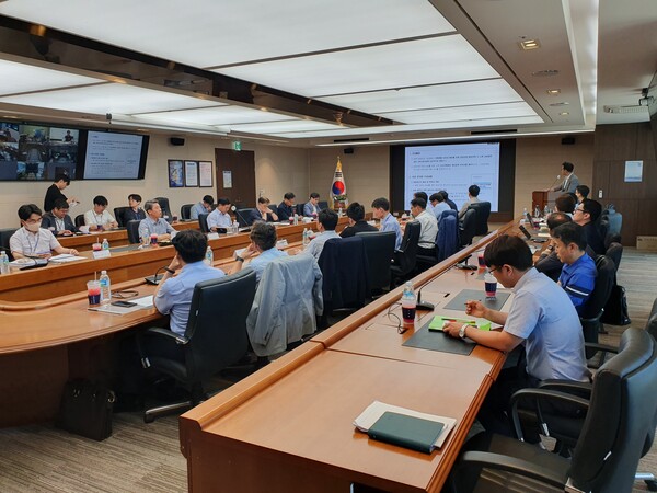 한국남부발전이 전력계통 안정성 강화를 위해 가스터빈 기반 동기조상 모드 운전기술 확보에 나섰다. / 남부발전 제공. 