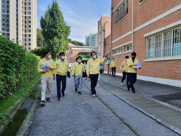 경기도교육청(교육감 임태희)이 성남제일초등학교의 ‘석축 전면 개축’을 확정하고 학생이 안전한 그린스마트스쿨을 조성한다./ 경기도교육청 제공
