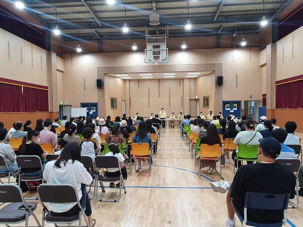  임태희 교육감이 성남제일초 석축문제와 관련해 교육지원청, 학교, 학부모와 소통하며 선제적인 대응을 지시했다./ 경기도교육청 제공