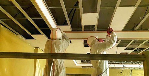 학교 내 석면 제거 작업. /제주도교육청 제공