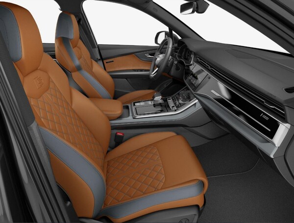 아우디 Q8 50 TDI 콰트로 익스클루시브 에디션 코냑 브라운 내장./아우디코리아 제공