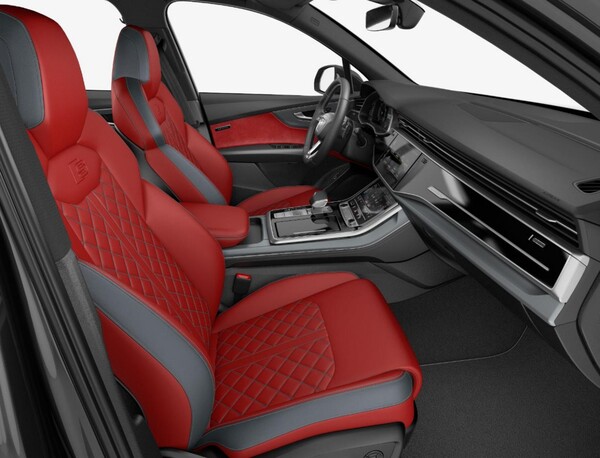 아우디 Q8 50 TDI 콰트로 익스클루시브 에디션 크림슨 레드 내장./아우디코리아 제공