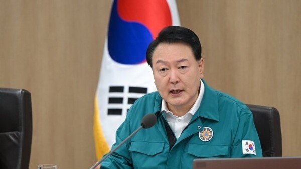 윤석열 대통령이 18일 서울 용산 대통령실 청사에서 열린 국무회의에서 발언하고 있다. /대통령실 제공