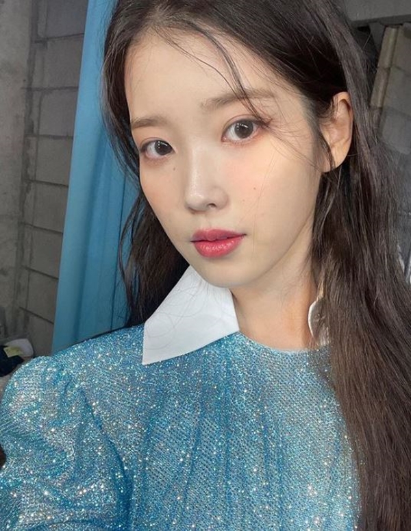 가수 겸 배우 아이유. / 아이유 인스타그램 갈무리 