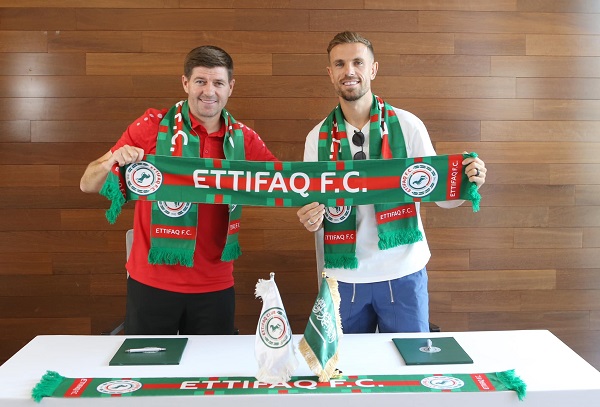 스티븐 제라드(좌), 조던 헨더슨. /사우디 프로리그 SNS