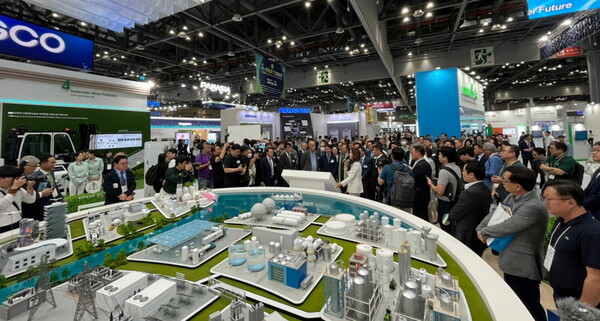 13일 고양시 킨텍스에서 개막한 ‘H2 MEET 2023’에는 수소 생산, 수소 저장·운송, 수소 활용 등 총 3개 부문의 최신 기술이 한 곳에 모여 글로벌 수소 산업의 현재와 미래를 조망했다. / 한스경제