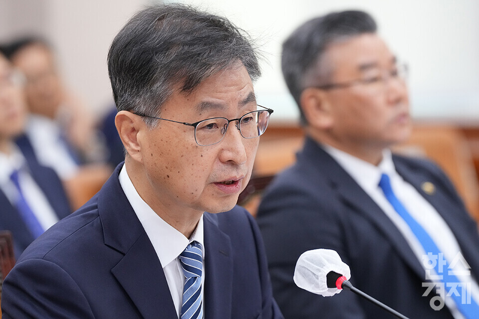 최재해 감사원장이 13일 서울 여의도 국회에서 열린 법제사법위원회 국정감사에서 발언하고 있다. /최대성 기자 dpdaesung@sporbiz.co.kr 2023.10.13.