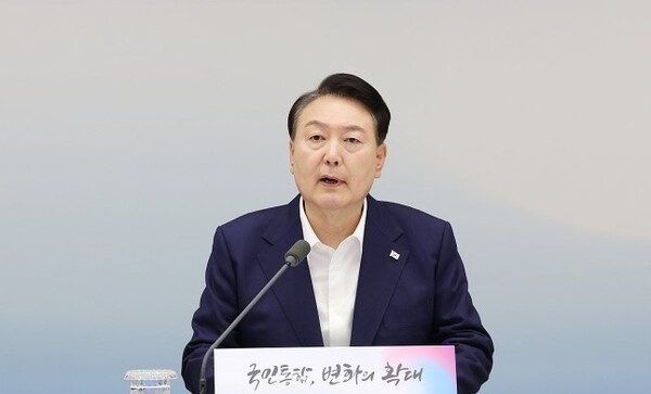 윤석열 대통령이 지난 9월 25일 서울 용산 대통령실 청사에서 열린 국민통합위원회 1주년 성과보고회 및 2기 출범식에서 발언하고 있다. /연합뉴스