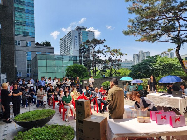 2020년 1월 설립된 빵스컴퍼니(대표이사 방새린)는 고객의 니즈를 정확하게 파악해 기획·디자인·마케팅까지 원스톱으로 녹여내는 맞춤형 통합 브랜드 마케팅기획 운영사다. /빵스컴퍼니